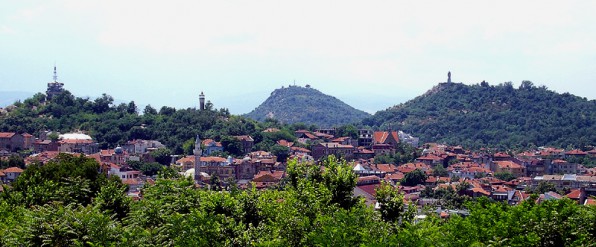 Plovdiv Hills, by Stolichanin, Wikimedia Commons